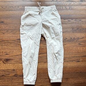 B10 Old Navy Women's Small Cream Joggers